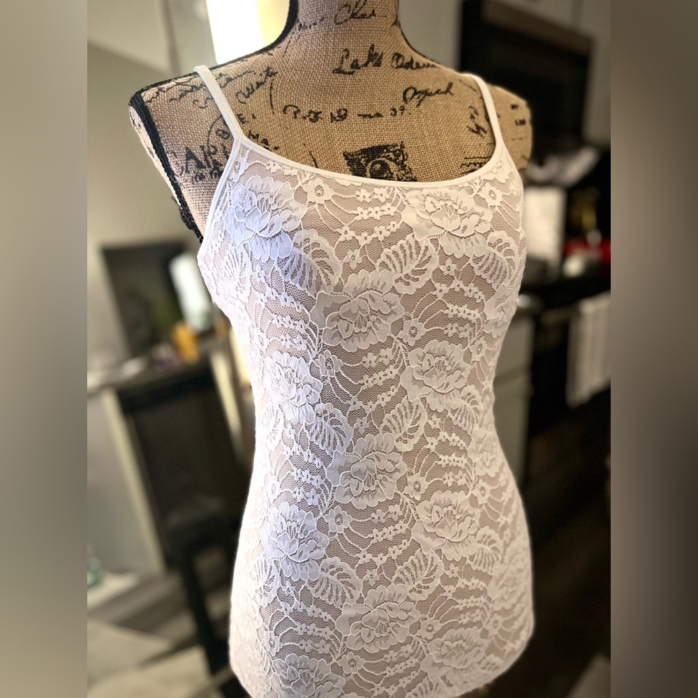 EXPRESS ivory lace best bra cami tank - NWT